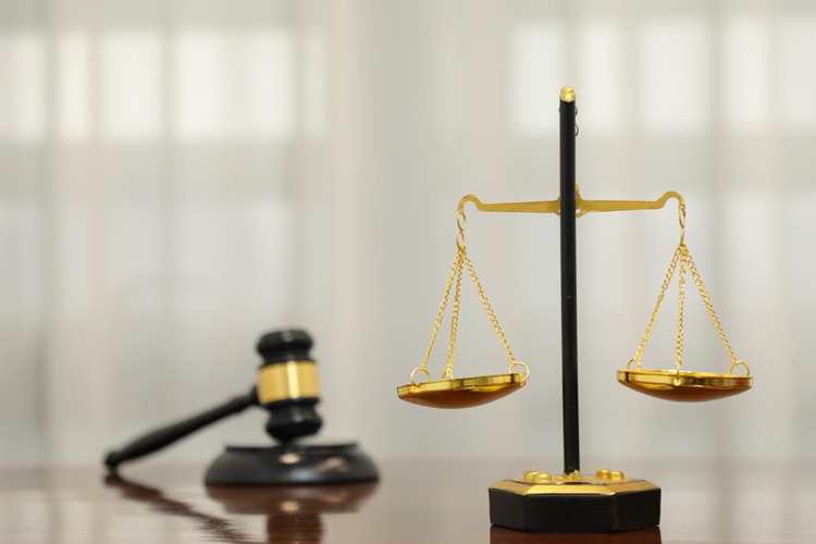 冠领律师代理广东惠州信用卡诈骗罪案获缓刑判决 冠领律师代理广东惠州信用卡诈骗罪案获缓刑判决